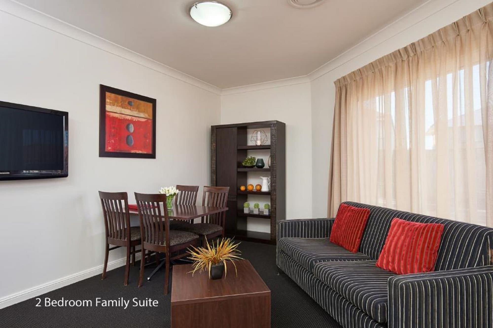 The Charles Boutique Hotel&Dining Wagga Wagga Extérieur photo