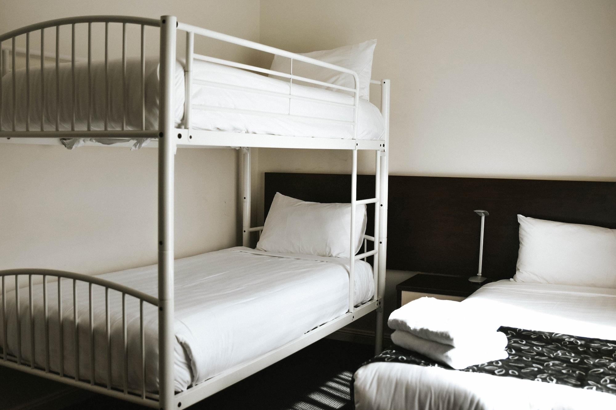 The Charles Boutique Hotel&Dining Wagga Wagga Extérieur photo