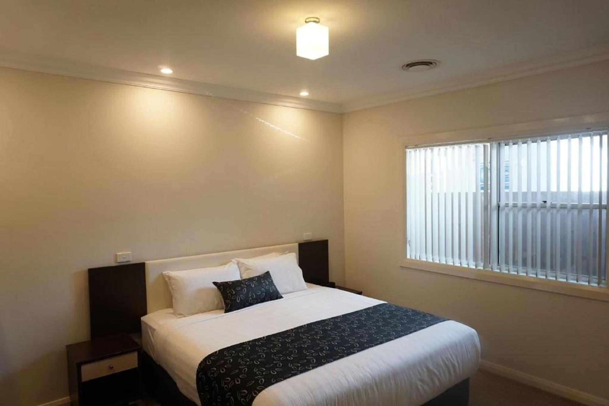 The Charles Boutique Hotel&Dining Wagga Wagga Extérieur photo